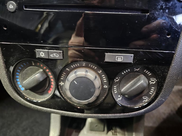 2013 Vauxhall Corsa 1.2 16V Limited Edition Hatchback 3dr Petrol Manual Euro 5 (85 ps) Hatchback ...