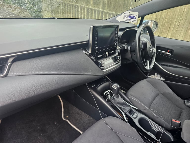 Toyota, COROLLA, Estate, 2019, Other, 1798 (cc), 5 doors