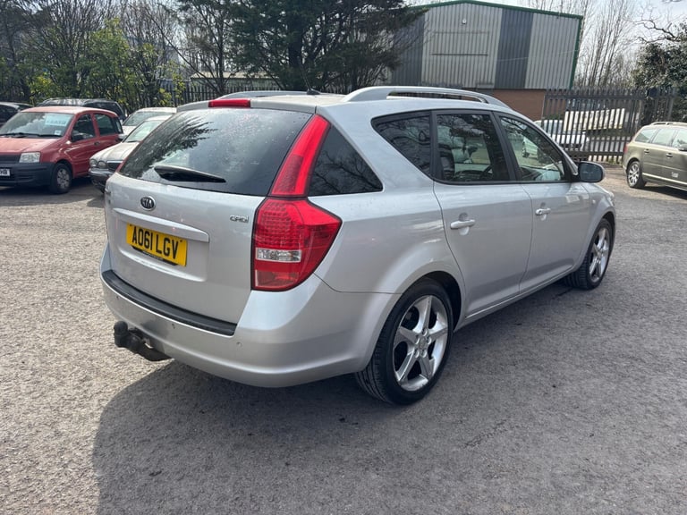 2012 Kia Ceed 1.6 CRDi 3 5dr Auto Estate ESTATE Diesel Automatic