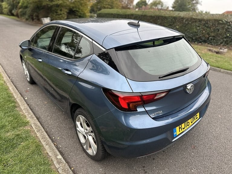 2016 Vauxhall Astra i SRi Hatchback Petrol Manual