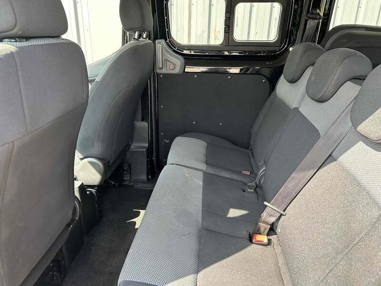 2020 Nissan eNV200 Evalia 40kWh Acenta Combi Van Double Cab 5dr Electric Auto (5 Seat, Quick Char...