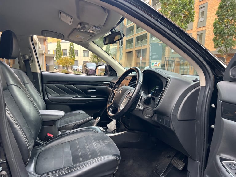Mitsubishi, OUTLANDER, Estate, 2016, Other, 1998 (cc), 5 doors