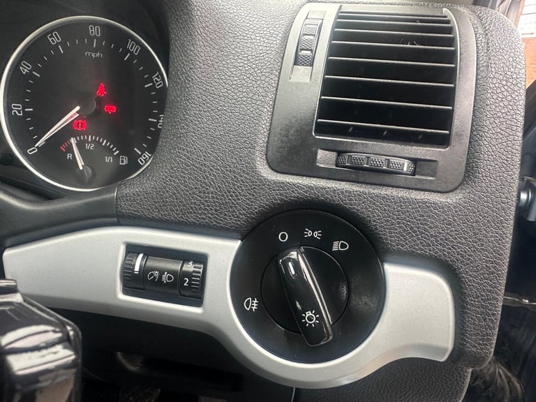 2011 Skoda Octavia 1.6 MPI SE Euro 5 5dr ESTATE Petrol Manual