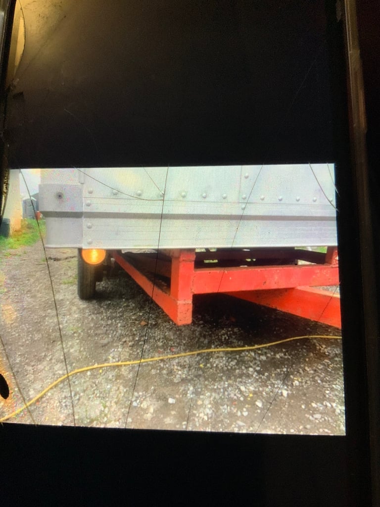 Box trailer 