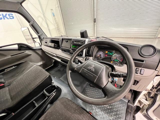 Mitsubishi Fuso Canter 7C18 Day Cab Box Van  