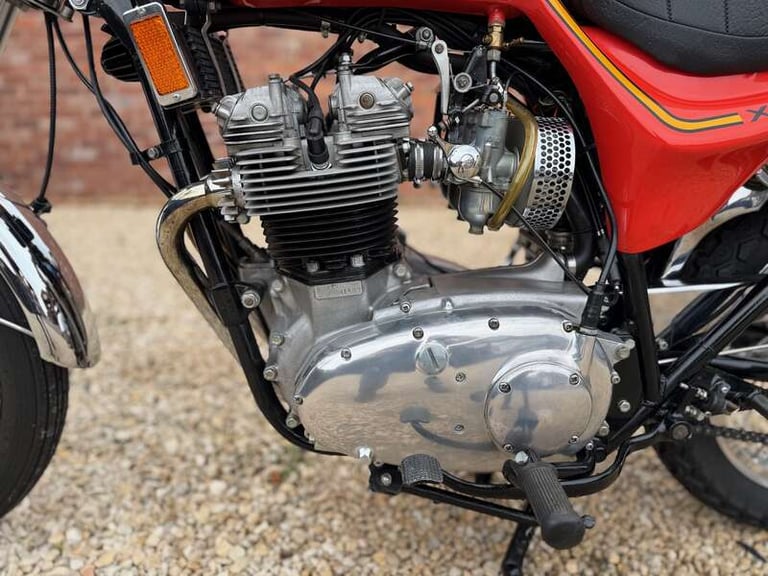 2004 Triumph X-75 HURRICANE PETROL Manual