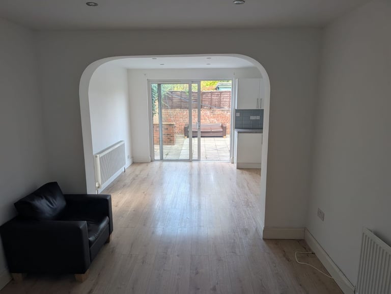 5 bed house to rent wd17 