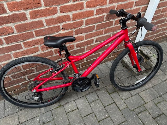 21 speed Carrera Saruna (excellent condition)