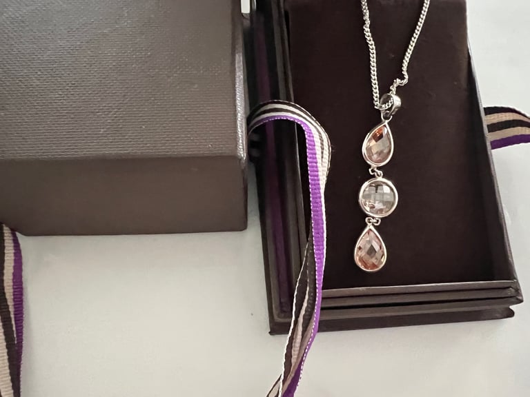 Silver jewellery earrings and necklace set