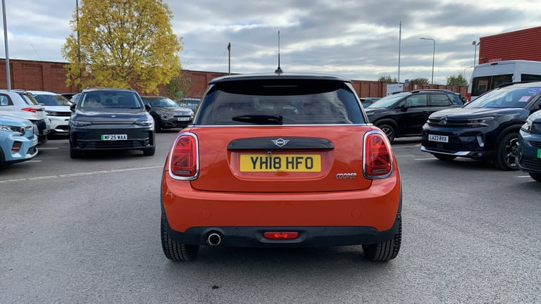 2018 MINI Hatch 1.5 Cooper Hatchback 3dr Petrol Steptronic Euro 6 (s/s) (136 ps) Hatchback Petrol...