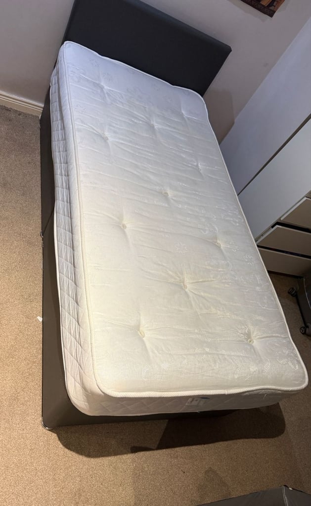 image for Twin Single divan beds 