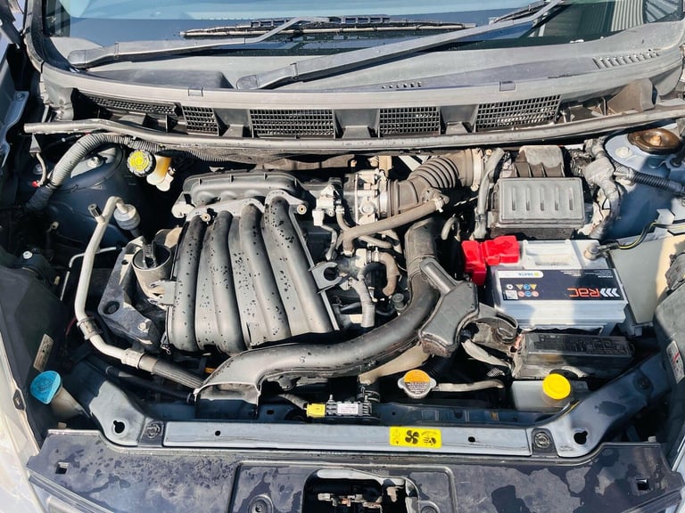 2010 Nissan Note 1.6 16V Tekna Auto Euro 4 5dr MPV Petrol Automatic