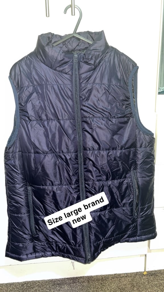 image for Men’s body warmer 