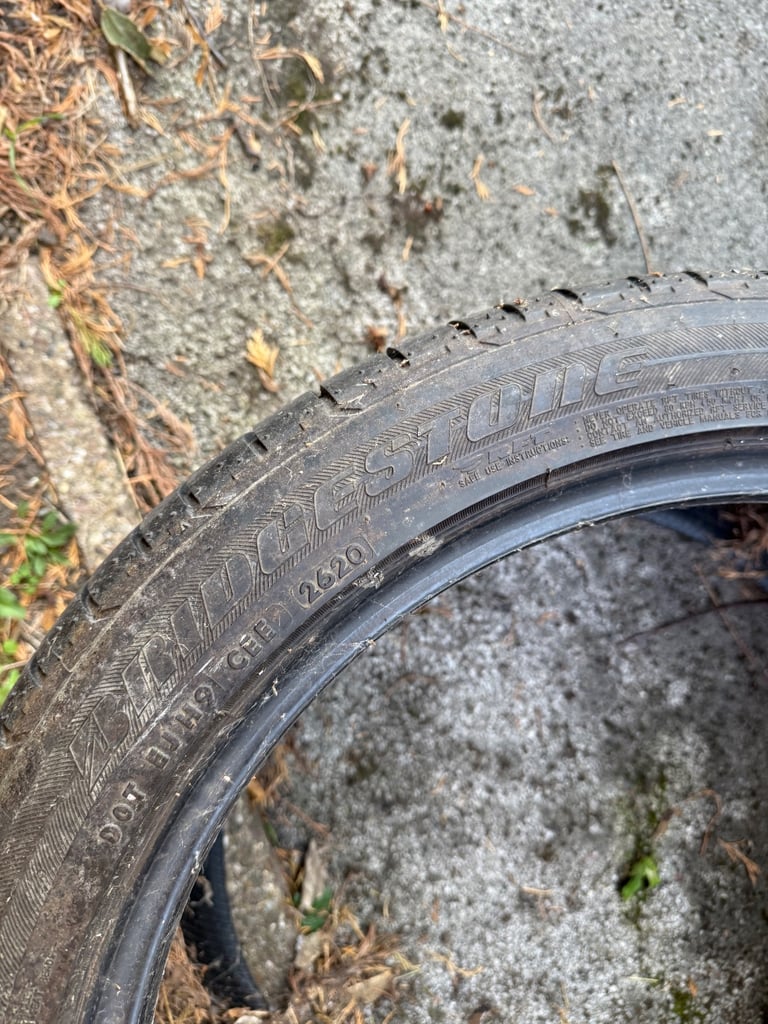 Bridgestone duele sport tyre 315/35/20