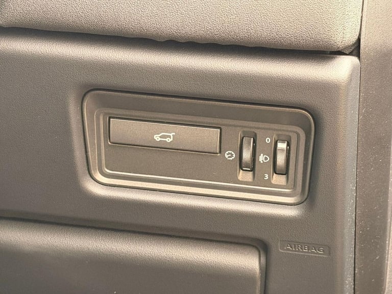 2015 Land Rover Range Rover Evoque 2.2 SD4 Pure 5dr Auto [9] [Tech Pack] ESTATE Diesel Automatic