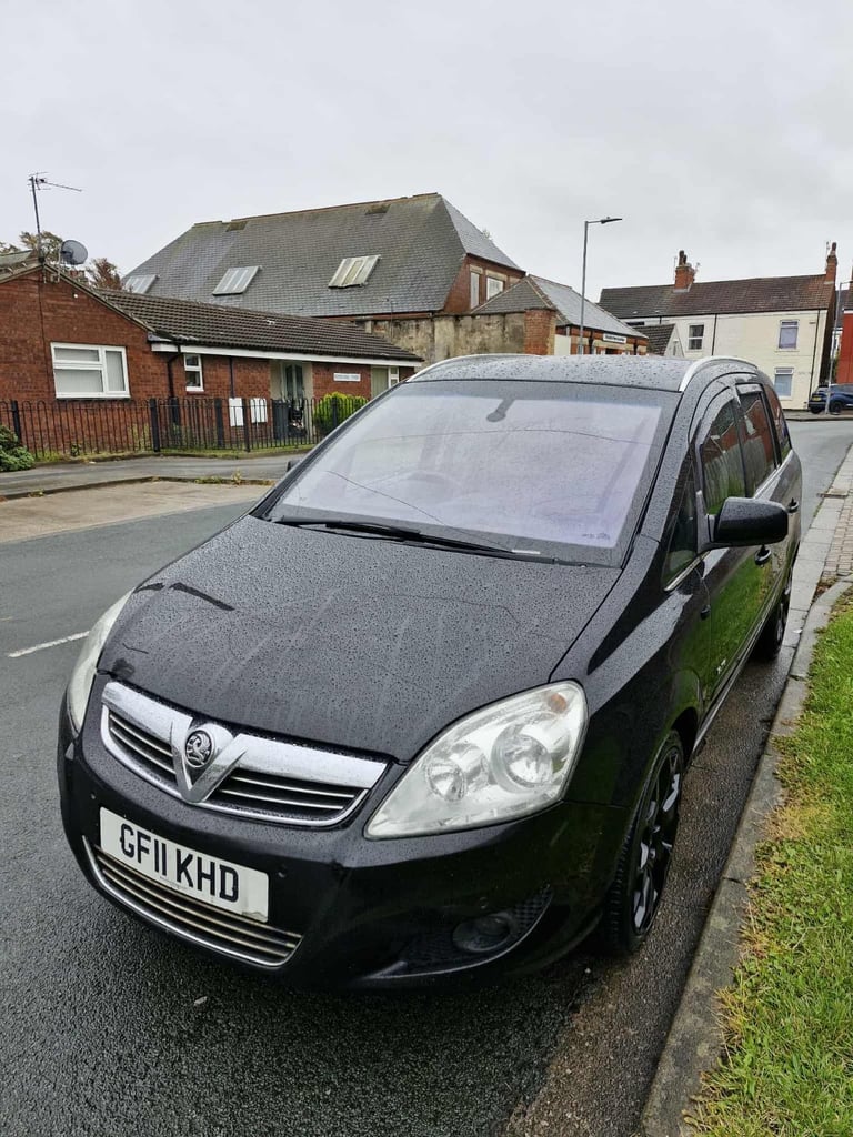 Cheap Vauxhall, ZAFIRA, MPV, 2011, Manual, 1686 (cc),5 doors for sale in Kingston upon Hull, East Riding of Yorkshire