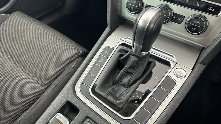 2019 Volkswagen Passat Se Business Tsi Evo Dsg Estate Petrol Automatic