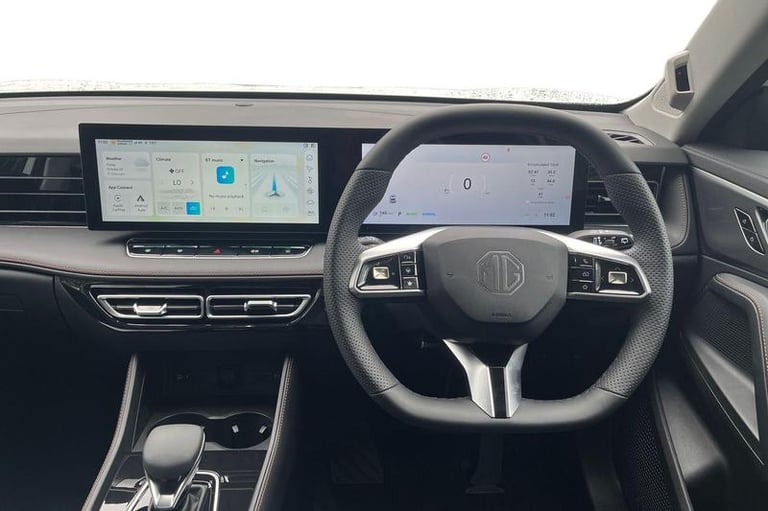 2025 MG MG HS 1.5 T-GDI Hybrid+ Trophy 5dr Auto Automatic Hatchback PETROL/ELECTRIC Automatic