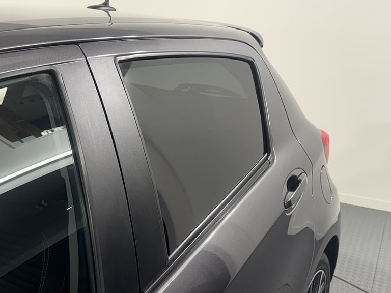 2016 Toyota Yaris Dual VVT-i Design Hatchback Petrol Manual