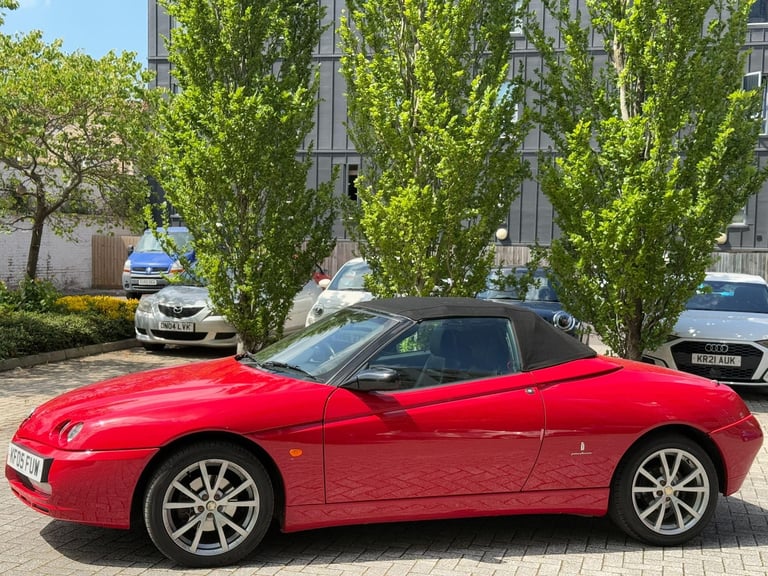 2005 Alfa Romeo Spider 2.0 JTS Lusso 2dr CONVERTIBLE Petrol Manual