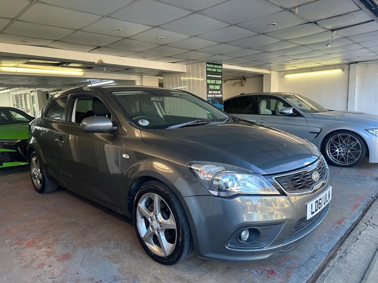 Kia Pro Ceed 1.6 3 Euro 5 3dr Petrol Manual - Image 3