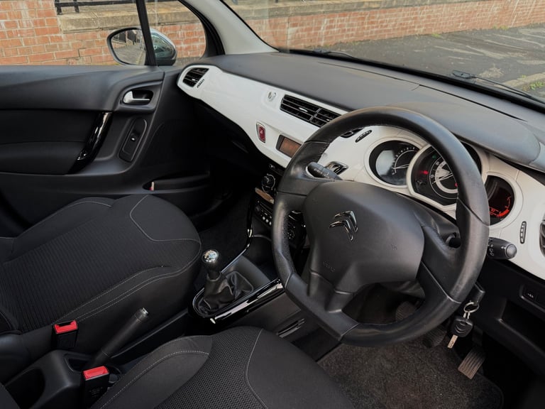 Citroen, C3, Hatchback, 2013, Manual, 1199 (cc), 5 doors