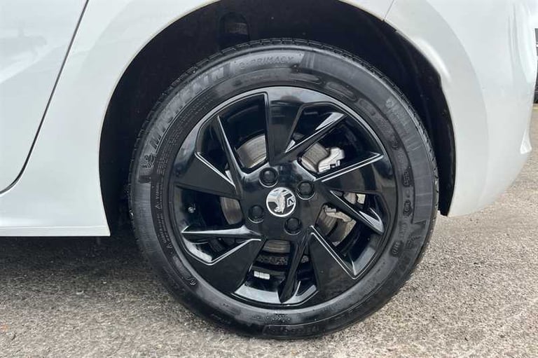 2025 Vauxhall Corsa 50kWh Yes Hatchback 5dr Electric Auto (136 ps) Hatchback Electric Automatic