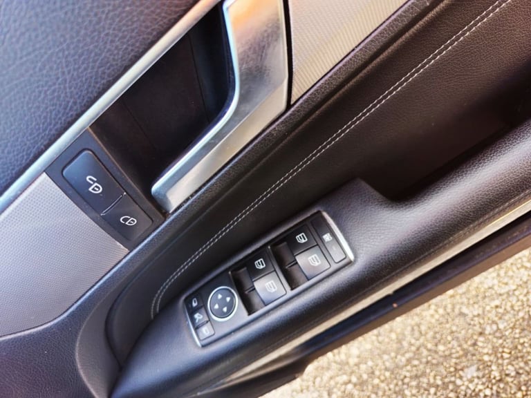 2013 Mercedes-Benz E-Class 2.1 E220 CDI AMG Sport Cabriolet 2dr Diesel G-Tronic+ Euro 5 (s/s) (17...