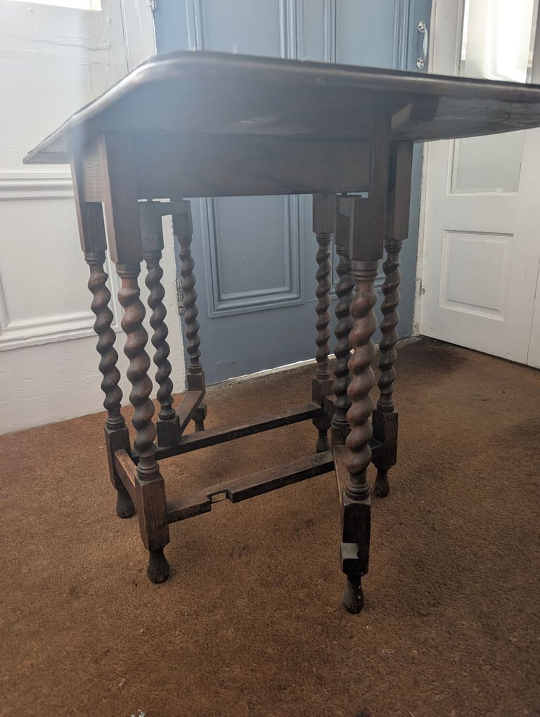 Small fold out table 