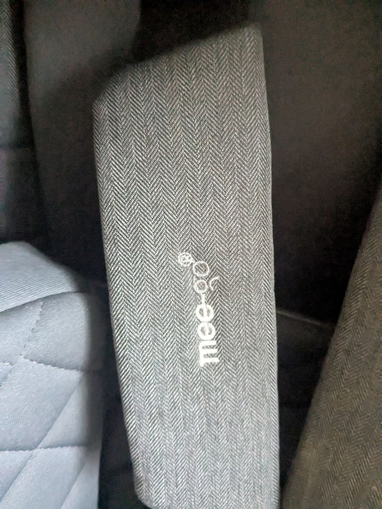 Car seat Mee-go Swirl 360 i-Size Group 0+/1 Car Seat. 