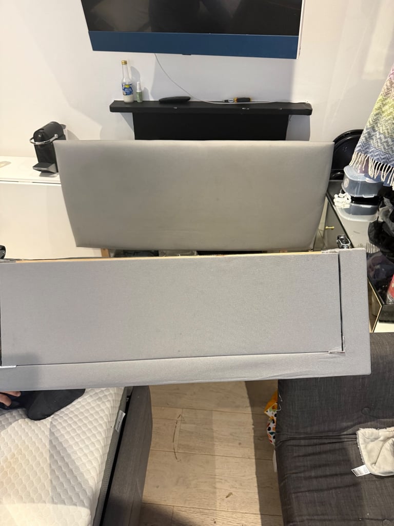 Free: Divan Base, 4xDraws and headboard (was £250+ 12 months ago) 