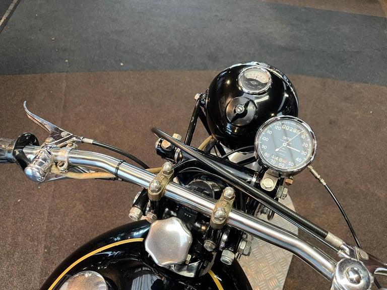 1950 VINCENT COMET 500 **MATCHING NUMBER** IMMACULATE CLASSIC BIKE 
