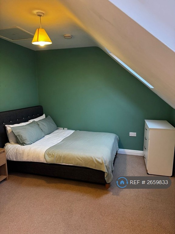 6 bedroom house in Gordon Street, Leamington Spa, CV31 (6 bed) (#2659833)