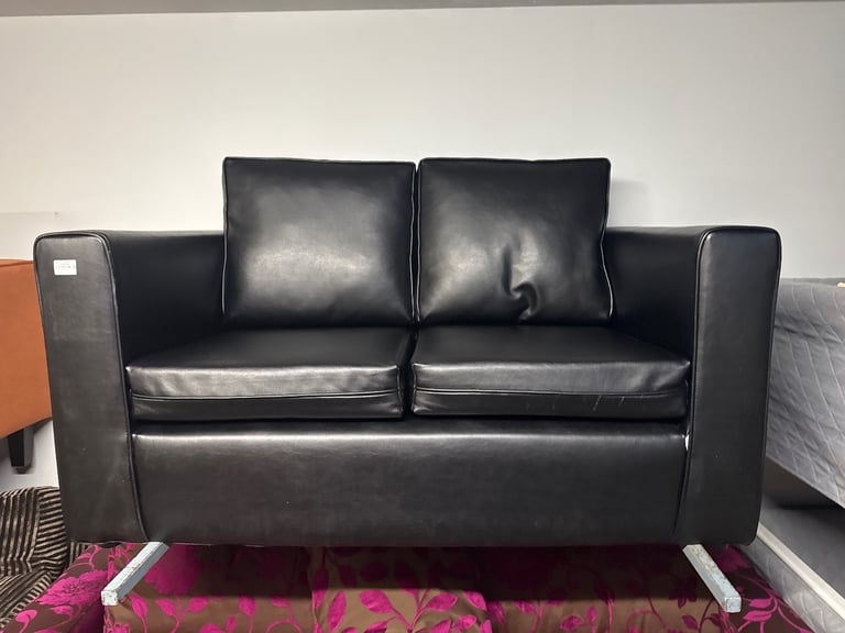 Black Leather 2 Seater Sofa 