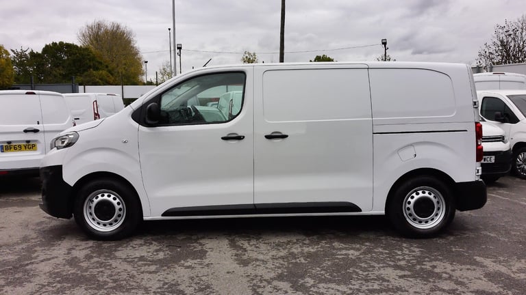 2022 Peugeot Expert 1.5 BLUEHDI PROFESSIONAL PREMIUM L1 WITH AIR CONDITIONING,6 SPEED,BLUETOOTH P...