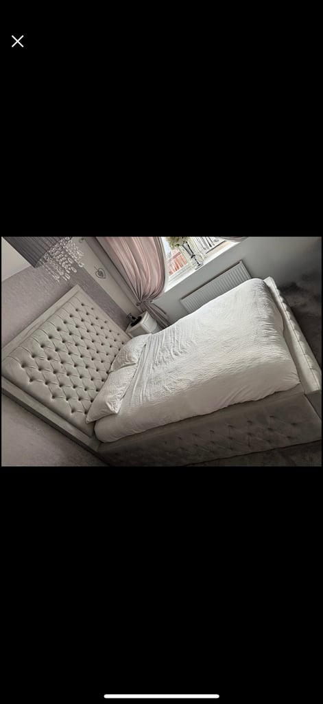 Light Grey Velvet King Size Bed 