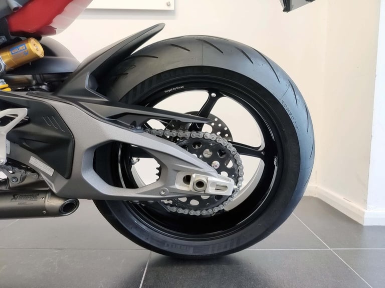 2025 Ducati Streetfighter V4S Red 562 Miles Akro Exhaust | £372 Dep & £372 pcm