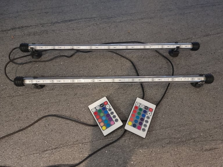 AQUARIUM LIGHTS [ONLY ONE LEFT]