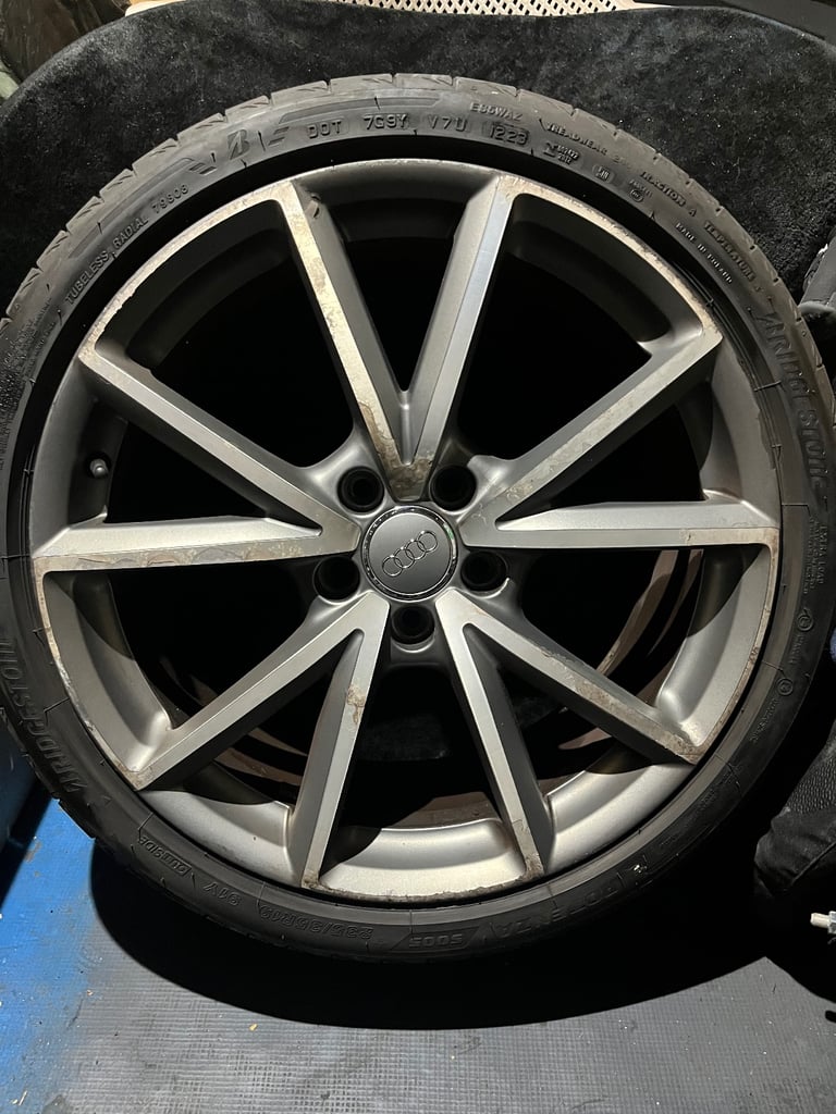 Audi genuine 2 19 inch alloys 