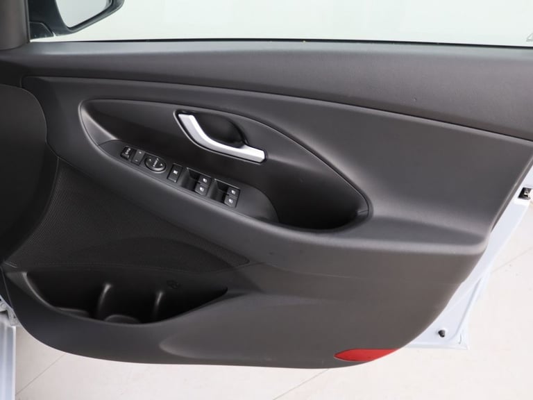 2018 Hyundai i30 1.0 T-GDi SE Nav Hatchback 5dr Petrol Manual Euro 6 (s/s) (120 ps) Hatchback Pet...