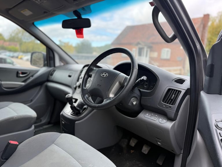 2010 Hyundai i800 2.5 CRDi Style Euro 4 5dr MPV Diesel Manual