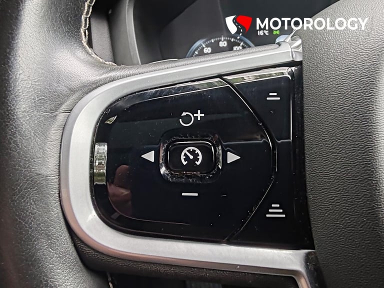 2020 Volvo XC60 2.0 B4 MHEV R-Design SUV 5dr Diesel Hybrid Auto AWD Euro 6 (s/s) (197 ps) SUV Hyb...