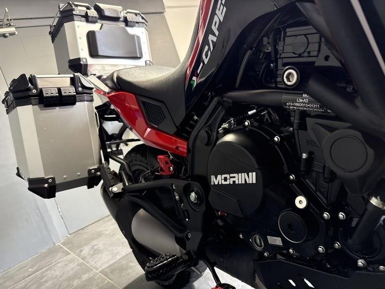 MOTO MORINI X-CAPE 650 ADVENTURE BIKE