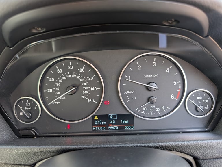 BMW 3 SERIES 2.0 320d Luxury Saloon 2014