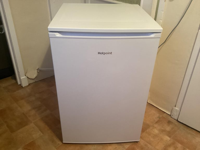 image for Hotpoint fridge near new 