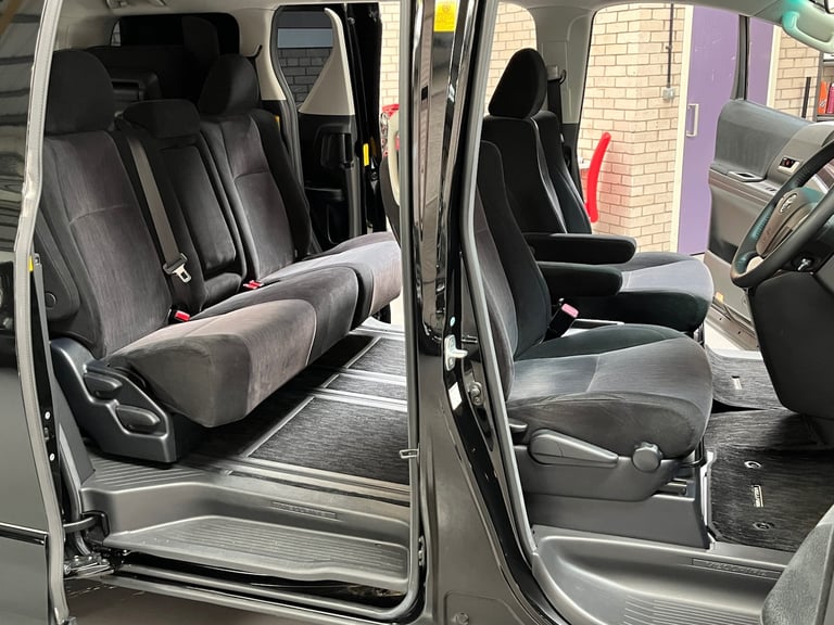 2013 13 TOYOTA VELLFIRE 3.5 V6 Z AUTOMATIC 8 SEATER - FRESH JAPANESE IMPORT