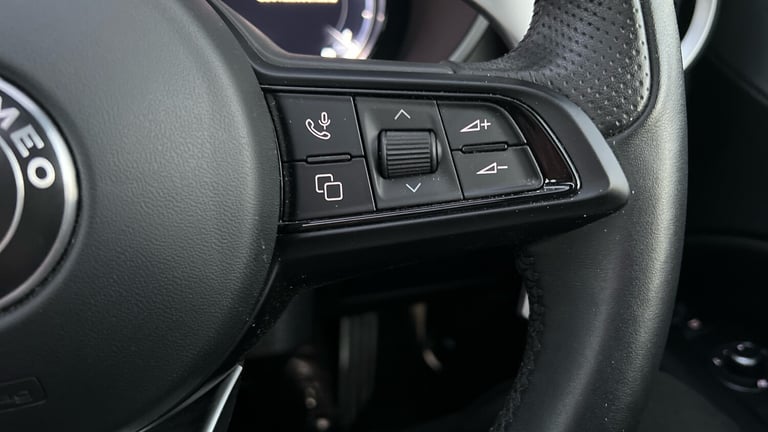 2023 Alfa Romeo Stelvio 2.0T Veloce SUV 5dr Petrol Auto Q4 AWD Euro 6 (s/s) (280 ps) SUV Petrol A...