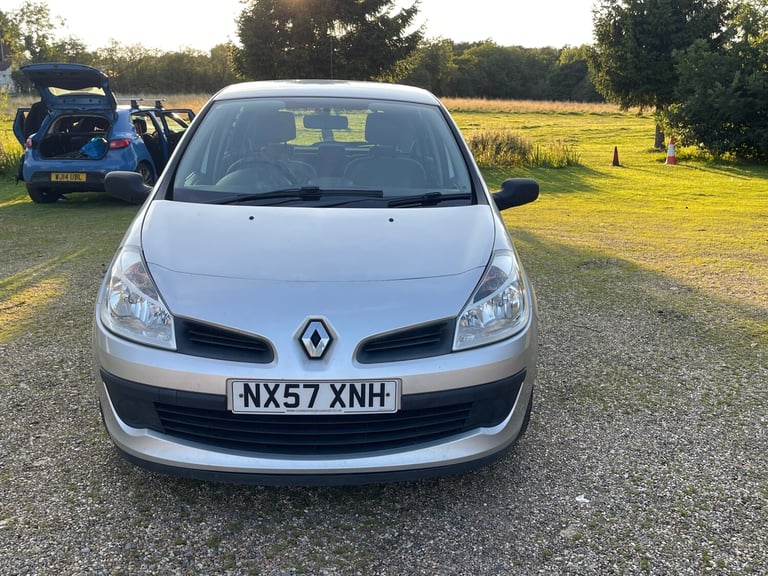 2007 Renault Clio 1.4 16V Expression 5dr * ULEZ FREE * DELIVERY AVAILABLE *  HATCHBACK Petrol Manual