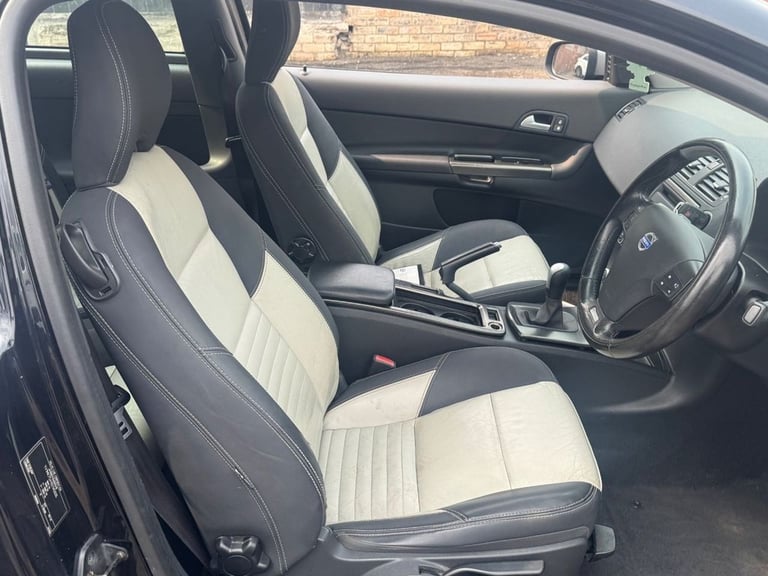 2009 Volvo C30 2.0D R-Design Sport Coupe 2dr Diesel Manual (151 g/km, 134 bhp) Coupe Diesel Manual