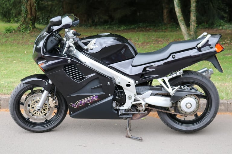 Honda VFR 750 Stunning UK bike, one owner, FSH, low mileage and ready to go!